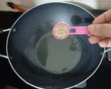 A picture of step 2 of Samak Rice Pulao.