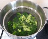 Foto del passaggio 3 della ricetta Orecchiette broccoli e salsiccia