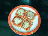 ब्रेड पिज़्ज़ा (bread pizza recipe in Hindi)