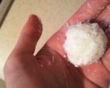 Kókuszos túrógolyó recept fázis 2 fotója
