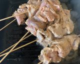 A picture of step 3 of Pork Souvlaki 🇬🇷.