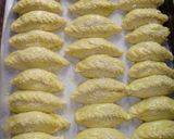 Фото кроку 12 до Гезлевские слоеные пирожки с мясом(Gezlev katmerli yantiklar).
