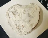عکس مرحله 1 از دستور کیک قلبی با روکش خامه