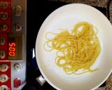 A picture of step 3 of Spaghetti with Fresh Tomato sauce.