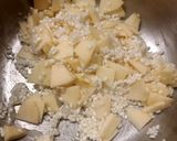 Foto del passaggio 3 della ricetta Risotto mele e formaggio fichi e noci