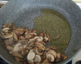 Foto del paso 4 de la receta: Solomillo de cerdo con setas en salsa de foie