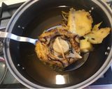 Foto del paso 2 de la receta: Aguamiel de piña 🍯🍍