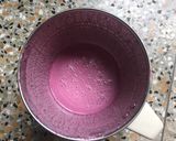 A picture of step 5 of Black Currant Lassi.