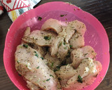 Foto del paso 2 de la receta: Pollo al limón en cama de verduras