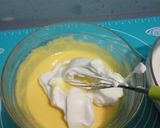 Foto langkah ke 7 dari resep Double Cheese Chiffon Cake.