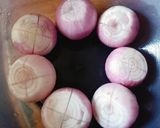 A picture of step 1 of Stuffed Onions.