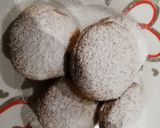 Foto del passaggio 6 della ricetta Bomboloni al profumo di limone
