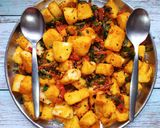 A picture of step 4 of Leftover Idli Masala.
