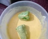 सिमला मिरचीची भजी (Shimla Mirchichi Bhajji Recipe In Marathi) रेसिपी स्टेप 3 फोटो 