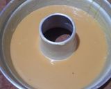 Foto langkah ke 8 dari resep 08. Bolu Karamel Sarang Semut.