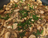 Foto del paso 3 de la receta: Spaghetti Tonno e Funghi