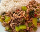 泰國九層塔魚露雞末包蛋飯（一鍋即成）的食譜步驟5照片