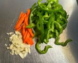 青椒炒豬肉絲的食譜步驟1照片
