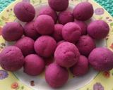 Foto langkah ke 4 dari resep Bola bola ubi ungu wijen.