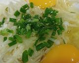 Hình bước làm 2 của món Trứng chiên nấm kim châm