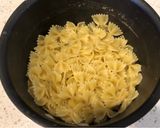 A picture of step 1 of Broccoli Shrimp Pasta 🍋.