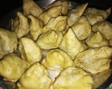 A picture of step 11 of Aloo samosa.