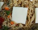 इटालियन स्टाईल मॅग्गी (maggi recipe in marathi) रेसिपी स्टेप 3 फोटो 