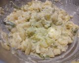 Foto del passaggio 3 della ricetta Torta salata rustica di porri e patate 🥔🥘🧀