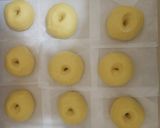 Foto langkah ke 4 dari resep 20. Donat Ubi Kuning.