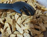 Foto del passaggio 2 della ricetta Spaghetti alla carbonara vegan con tofu
