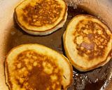 A picture of step 3 of Fluffy pancakes.