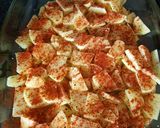 Foto del paso 3 de la receta: Patatas al horno picantes con pinchos de cerdo ibérico