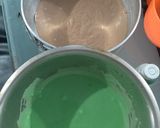 Foto langkah ke 2 dari resep Bolu kukus pandan coklat takaran sendok.
