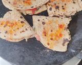 चीज़ रोटी सैंडविच (Cheese Roti Sandwich recipe in hindi) रेसिपी चरण 1 फोटो