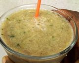 A picture of step 5 of Banacucumber smoothie.