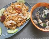 Hình bước làm 5 của món Cơm rang hải sản kimchi