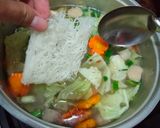 Foto langkah ke 5 dari resep Sop Bihun.