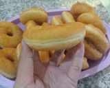 Foto langkah ke 6 dari resep Donat Tanpa Kentang Lembut.