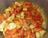 A picture of step 2 of Chicken vegetable.