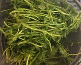 Hình bước làm 1 của món Cháo cá lóc mix đậu lăng xanh đỏ 😅
