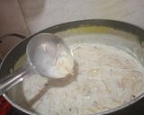 A picture of step 3 of Custard Sevaiya.