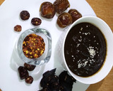 A picture of step 6 of Dates and tamarind chutney.