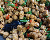 Foto langkah ke 4 dari resep Tempe orek mix kacang panjang bumbu iris.
