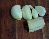 Foto langkah ke 2 dari resep Tumis Pokcoy Jamur.