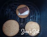 A picture of step 1 of Air Fryer S'mores.