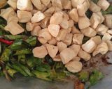 Foto langkah ke 3 dari resep Oseng Kecipir Tahu.
