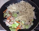 Foto del paso 8 de la receta: Yakisoba ~Fideo Chino Frito Estilo Japonés~
