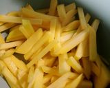 Foto langkah ke 2 dari resep Kentang goreng rumahan.