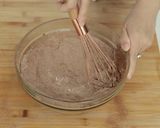 Foto langkah ke 2 dari resep Chocolate Milk Bath Cake Devina Hermawan.
