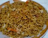Foto langkah ke 3 dari resep Mie goreng bumbu bamboe.